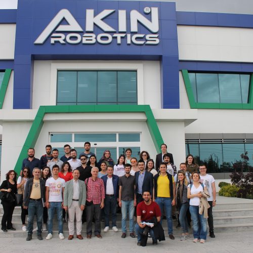 TBD, Türkiye’nin İlk İnsansı Robot Fabrikası Akın Robotics’i Ziyaret Etti