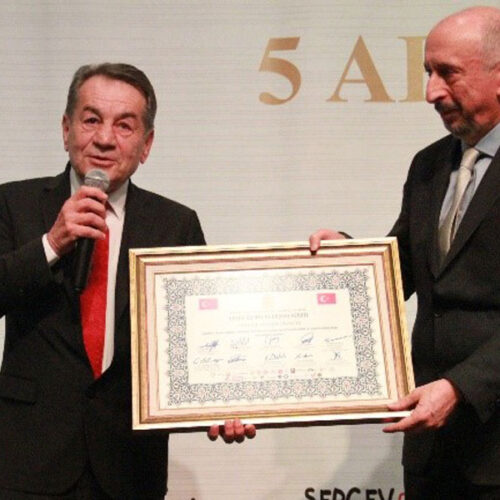 Ankara Sivil Toplum Kuruluşları Platformu (ASTOP) Tarafından Türkiye Bilişim Derneği’ne Ödül