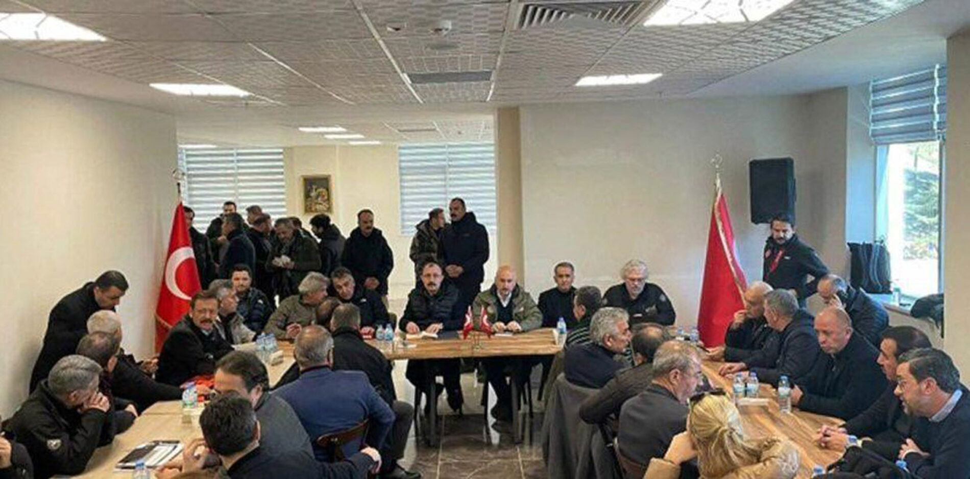 Türkiye Bilişim Derneği Genel Başkanı Sayın Rahmi AKTEPE Deprem Bölgesini Ziyaret Etti