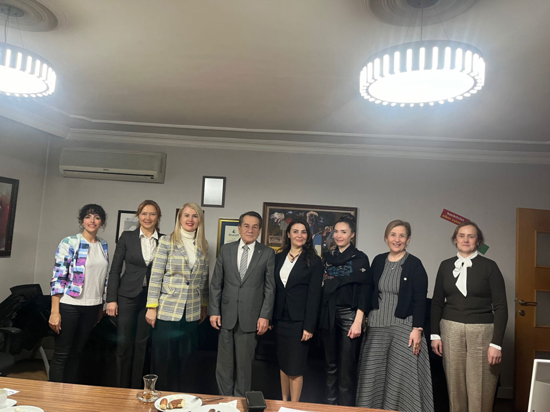 Türkiye Bilişim Derneği ile ANGİKAD Girişimci İş Kadınları Derneği İş Birliği Toplantısı Gerçekleştirildi